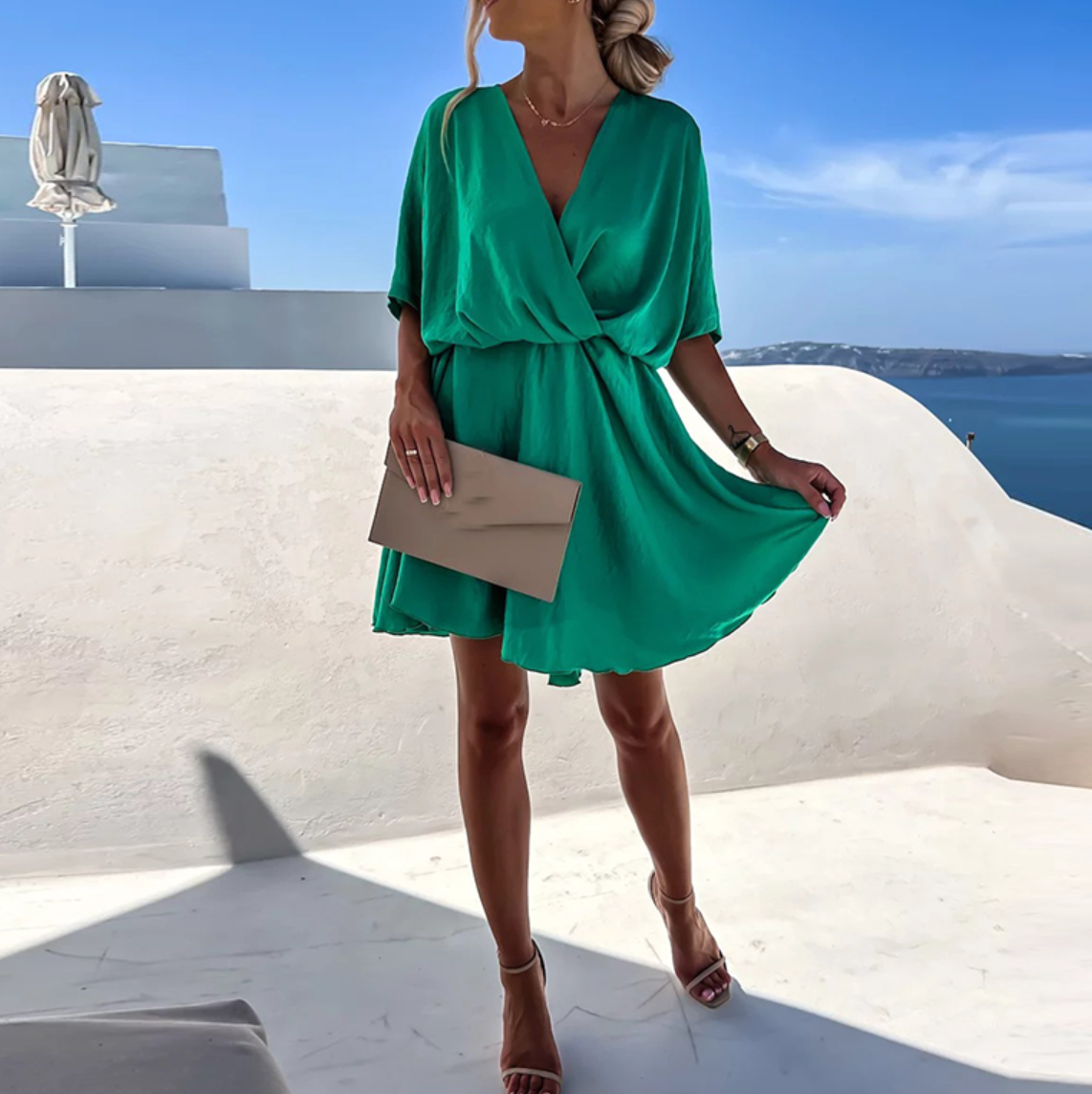 Robe Courte Croisée avec Col en V et Taille Élastiquée