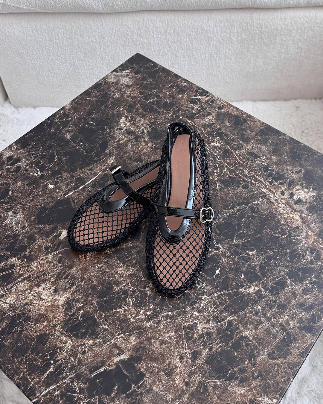 Femme Ballerines Mary Jane à Résille avec Bride à Boucle