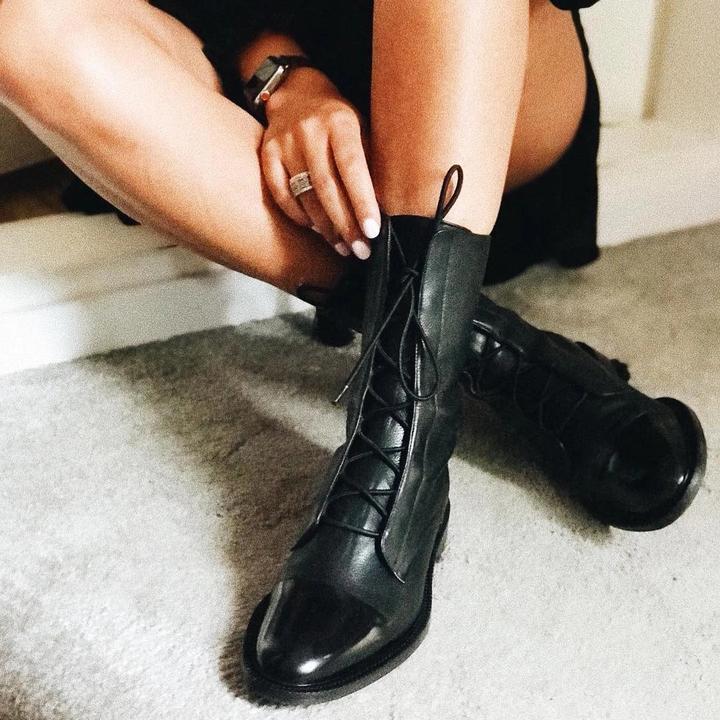 Femme Bottines à Lacets avec Bout Renforcé et Semelle Plate