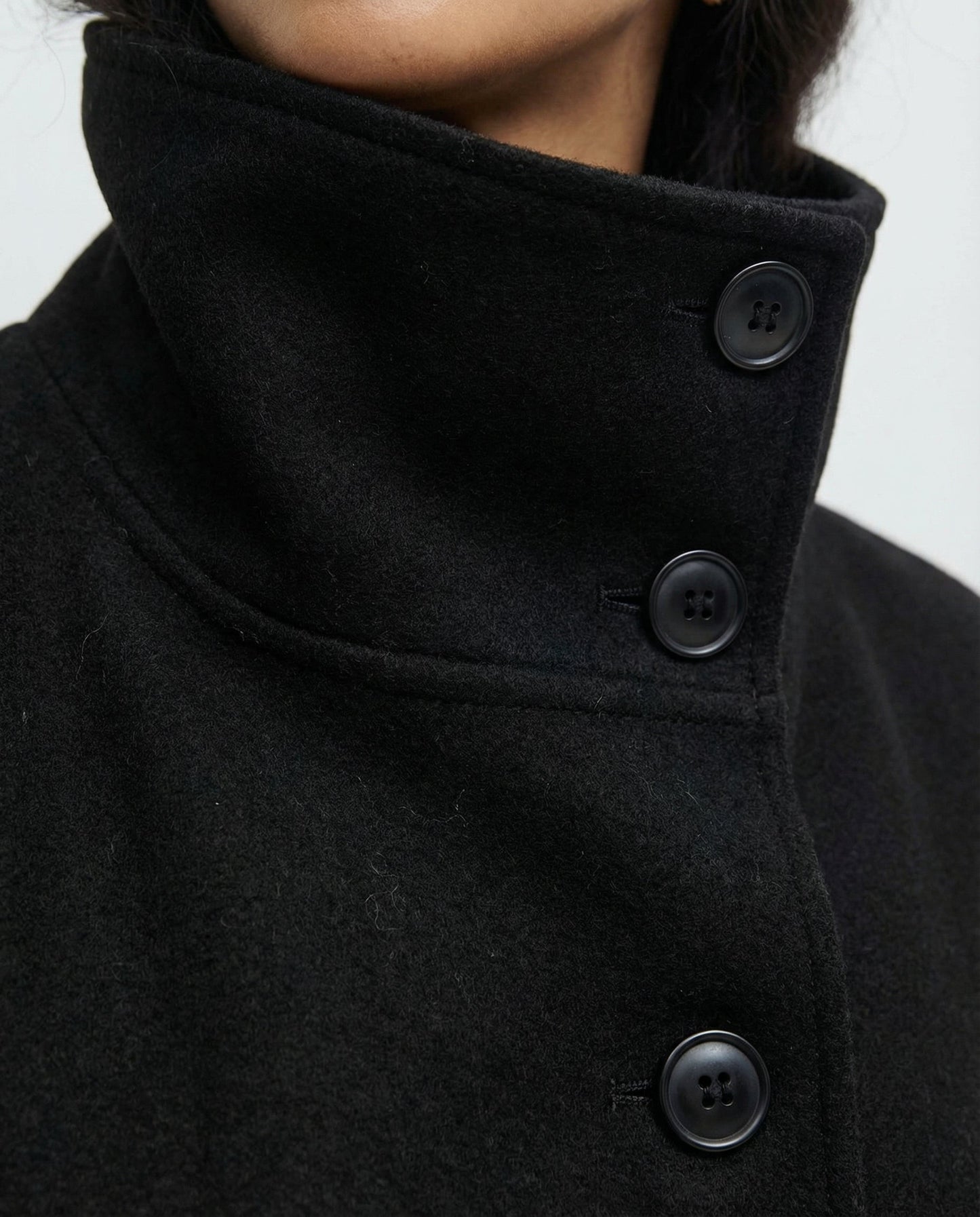 Femme Cape Courte à Col Montant et Ceinture à Nouer