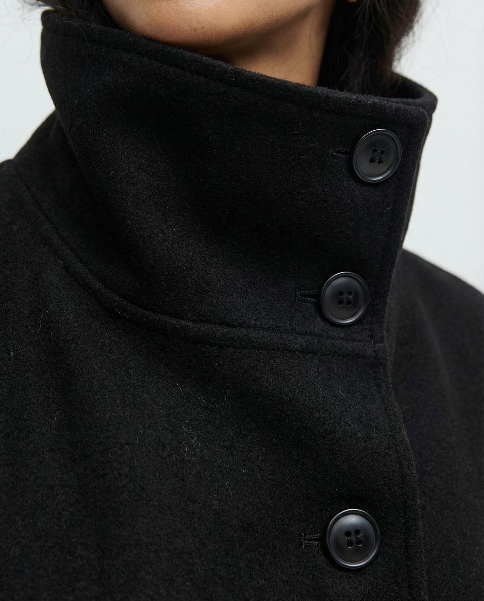 Femme Cape Courte à Col Montant et Ceinture à Nouer