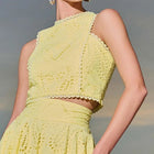 Jaune