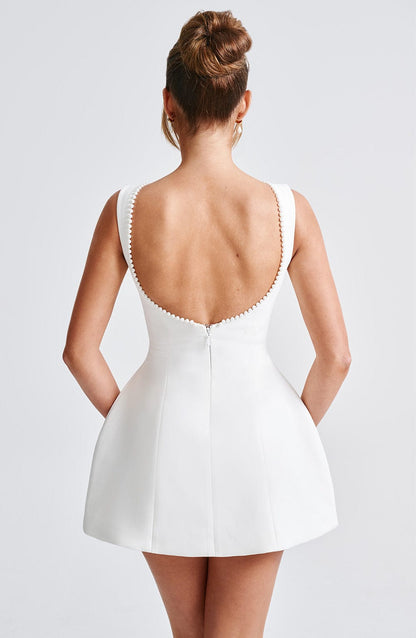 Femme Mini Robe sans Manches A-ligne avec Nœud au Dos et Col Orné de Perles