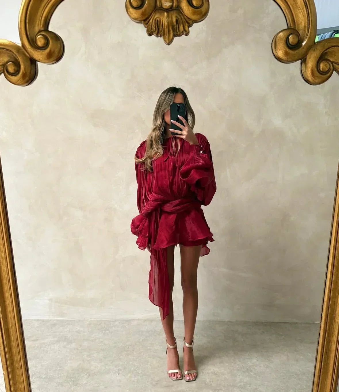 Femme Robe Courte Plissée à Manches Bouffantes et Ceinture