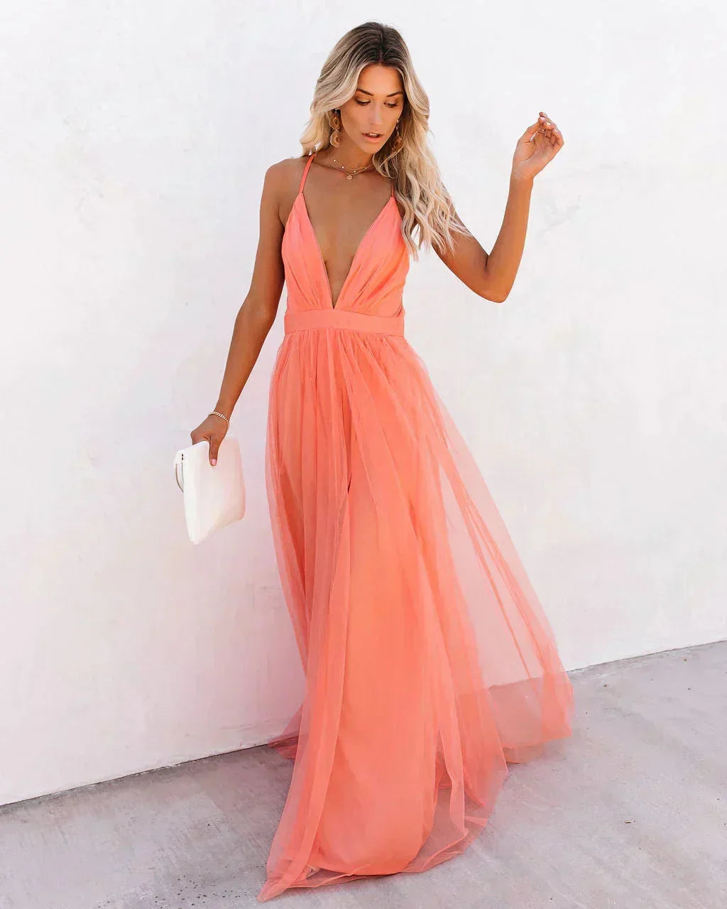 Femme Robe de Soirée Longue à Col en V Profond, Bretelles Croisées dans le Dos et Jupe Évasée