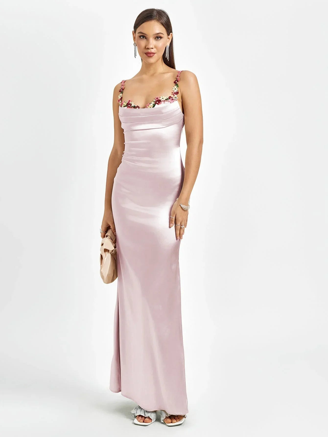 Femme Robe de Soirée Longue Slim Fit sans Manches avec Encolure Bénitier et Ornements Floraux