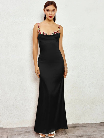 Femme Robe de Soirée Longue Slim Fit sans Manches avec Encolure Bénitier et Ornements Floraux