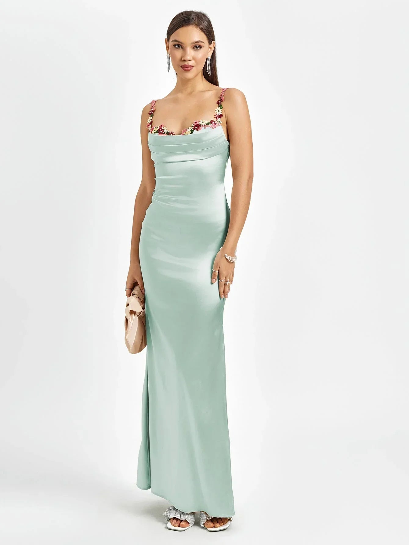 Femme Robe de Soirée Longue Slim Fit sans Manches avec Encolure Bénitier et Ornements Floraux