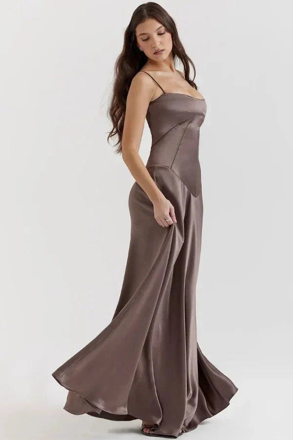 Femme Robe Longue de Soirée à Bretelles Fines avec Col Carré et Laçage Dos