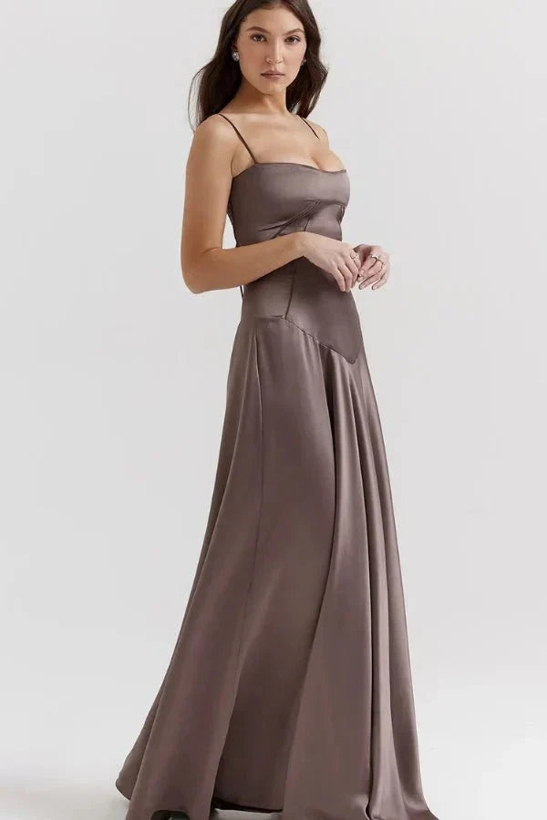 Femme Robe Longue de Soirée à Bretelles Fines avec Col Carré et Laçage Dos