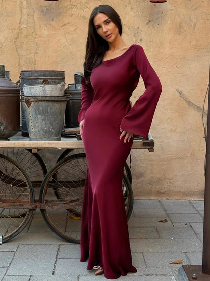 Femme Robe Longue de Soirée Manches Évasées col Bénitier et Silhouette Ajustée