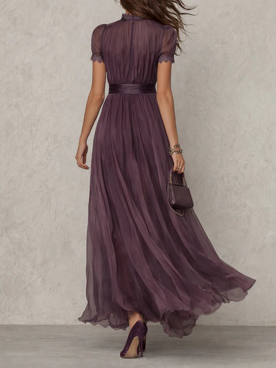 Femme Robe Maxi Manches Courtes avec Encolure Keyhole et Jupe Volantée