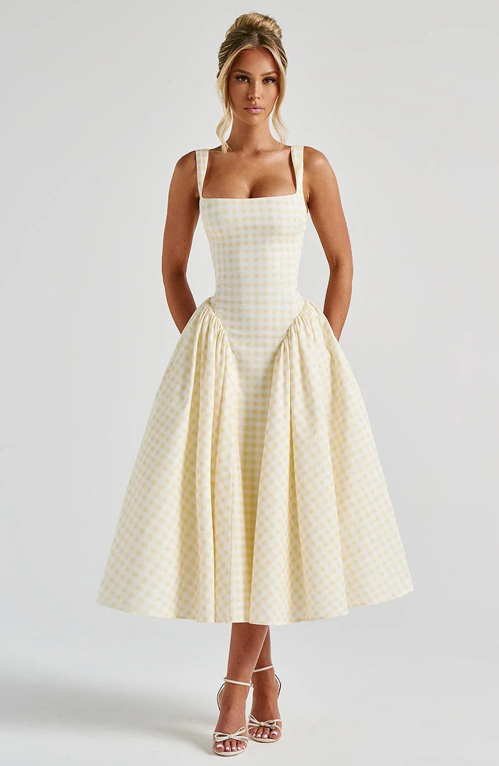 Femme Robe Midi à Carreaux Sans Manches avec Bretelles Larges et Jupe Évasée