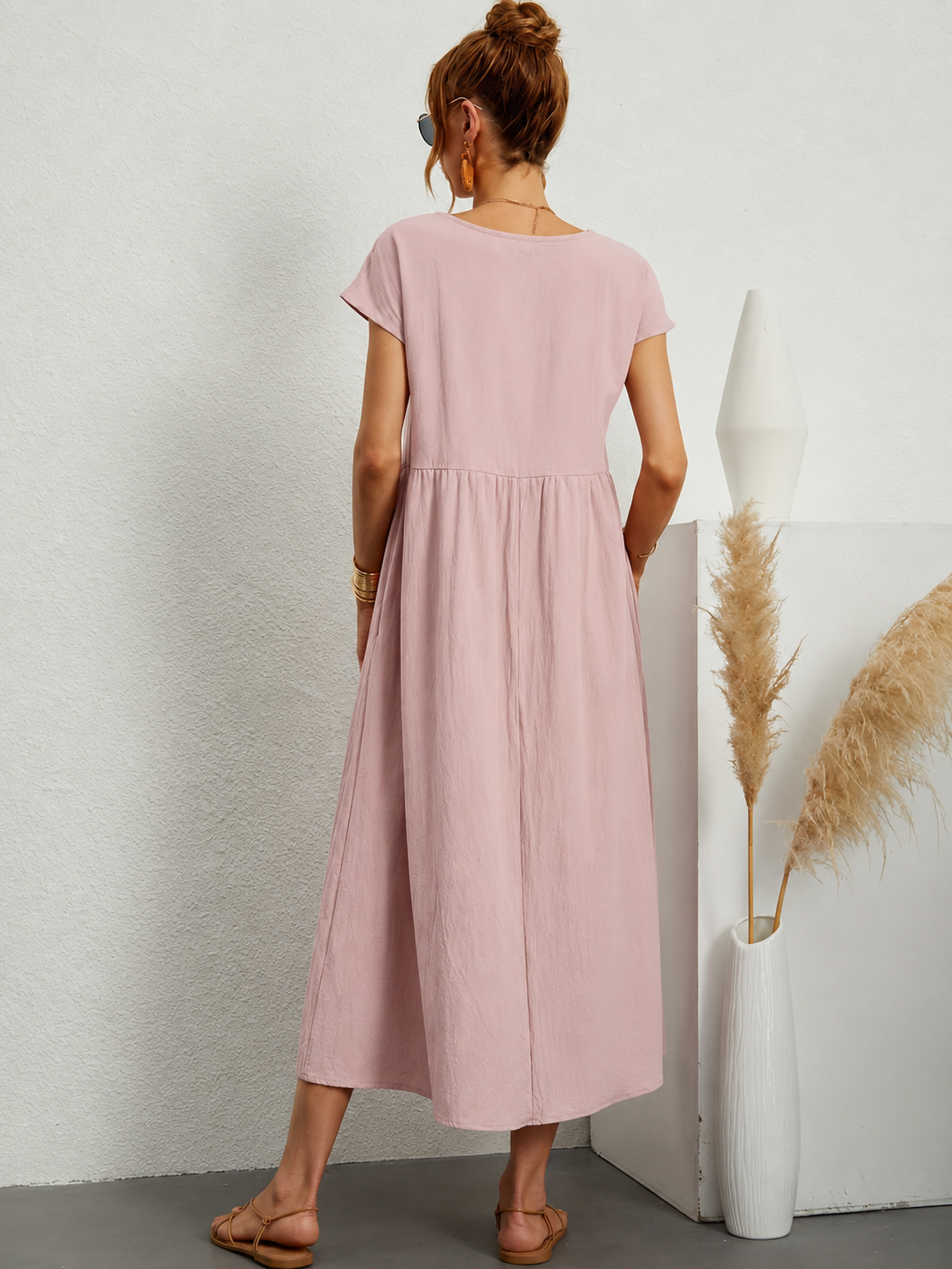 Femme Robe Midi Manches Courtes col Rond avec Poches et Coupe Ample
