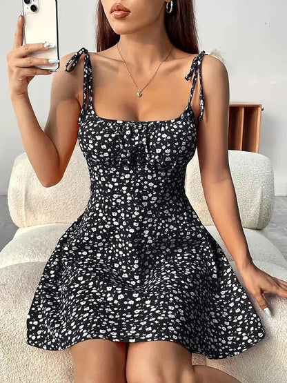 Femme Robe Mini Fleurie à Bretelles Nouées et Col Carré avec Jupe A-ligne