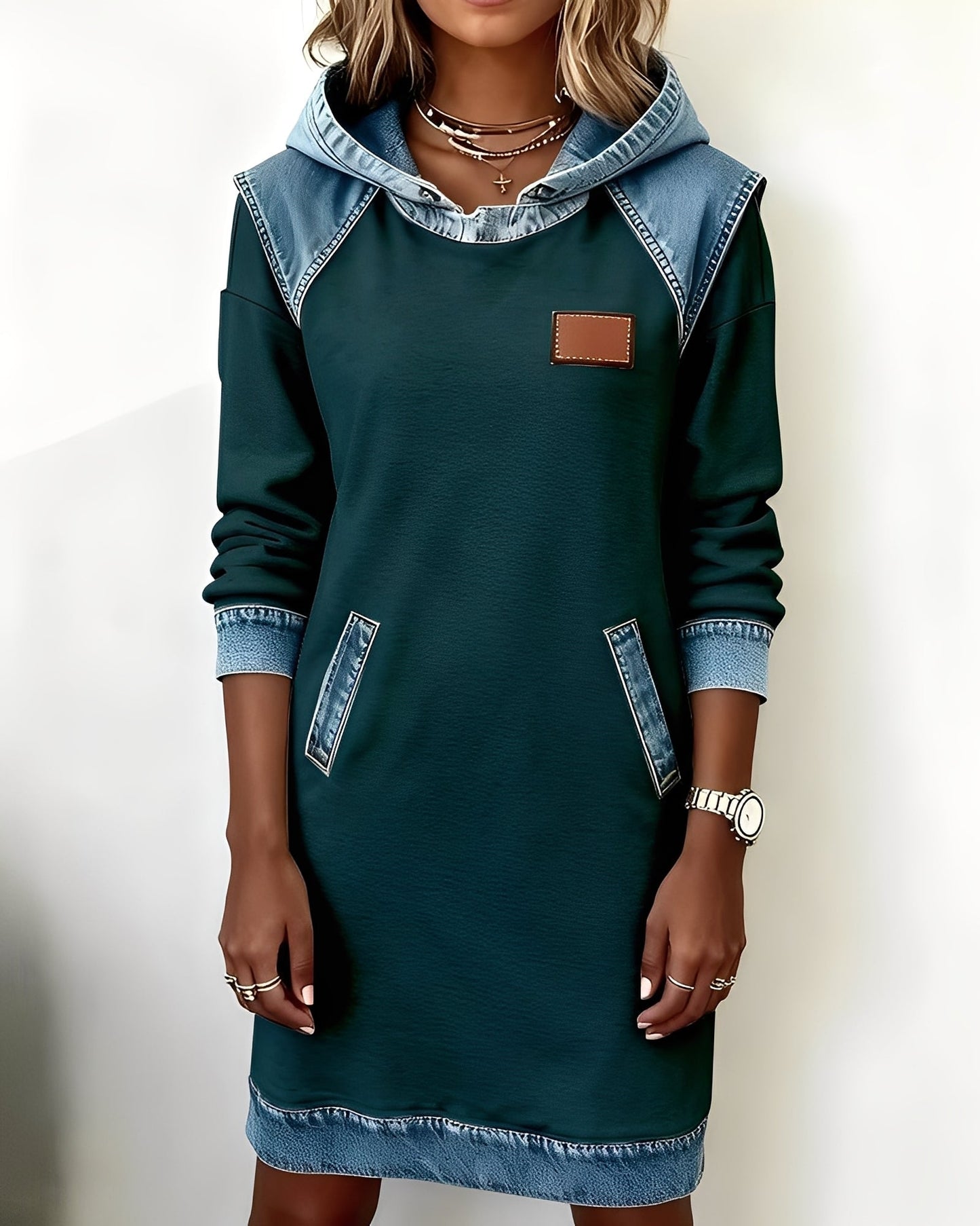 Femme Robe Sweat à Capuche avec Poches et Détails en Jean