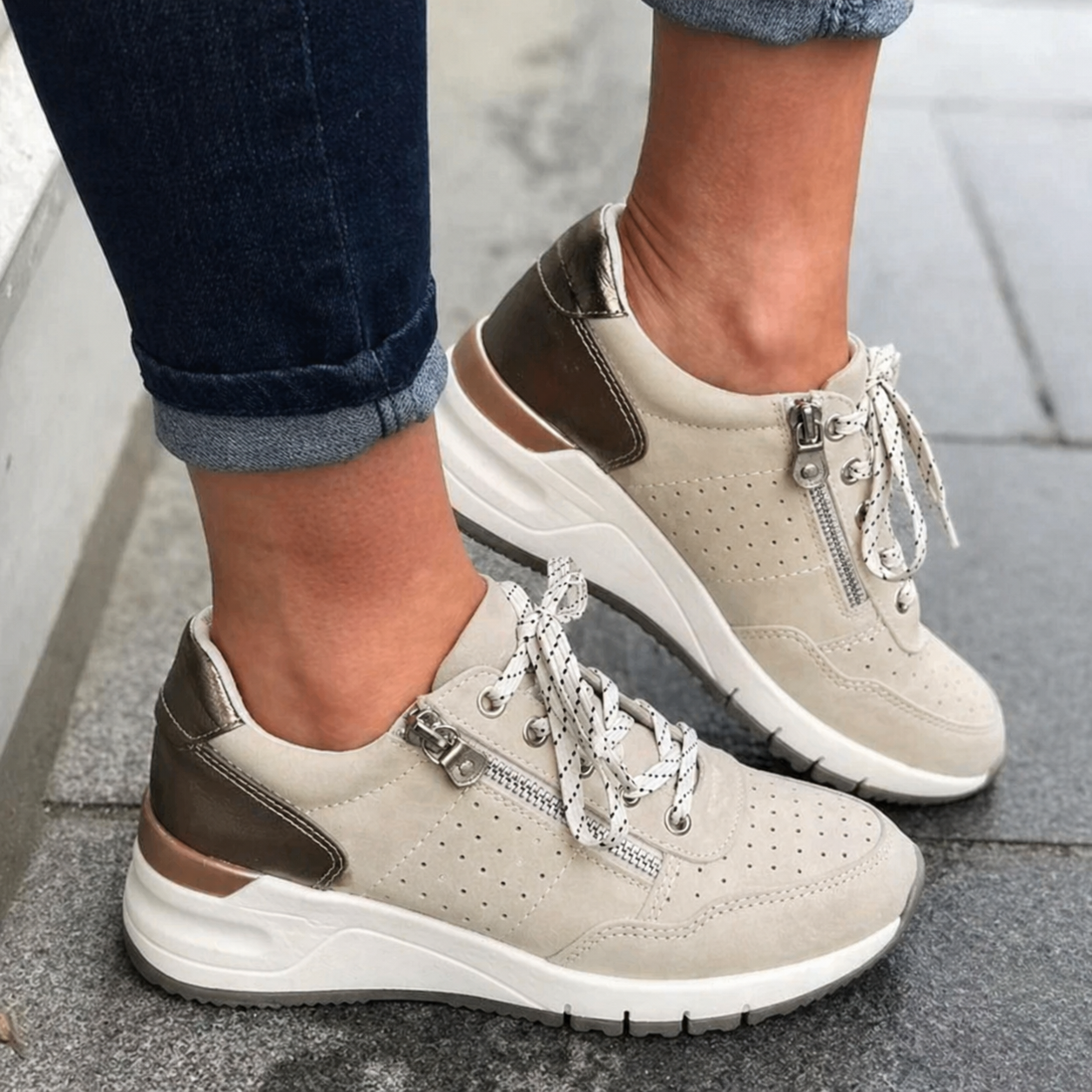 Femme Sneakers Orthopédiques à Lacets avec Semelle Compensée et Fermeture Éclair