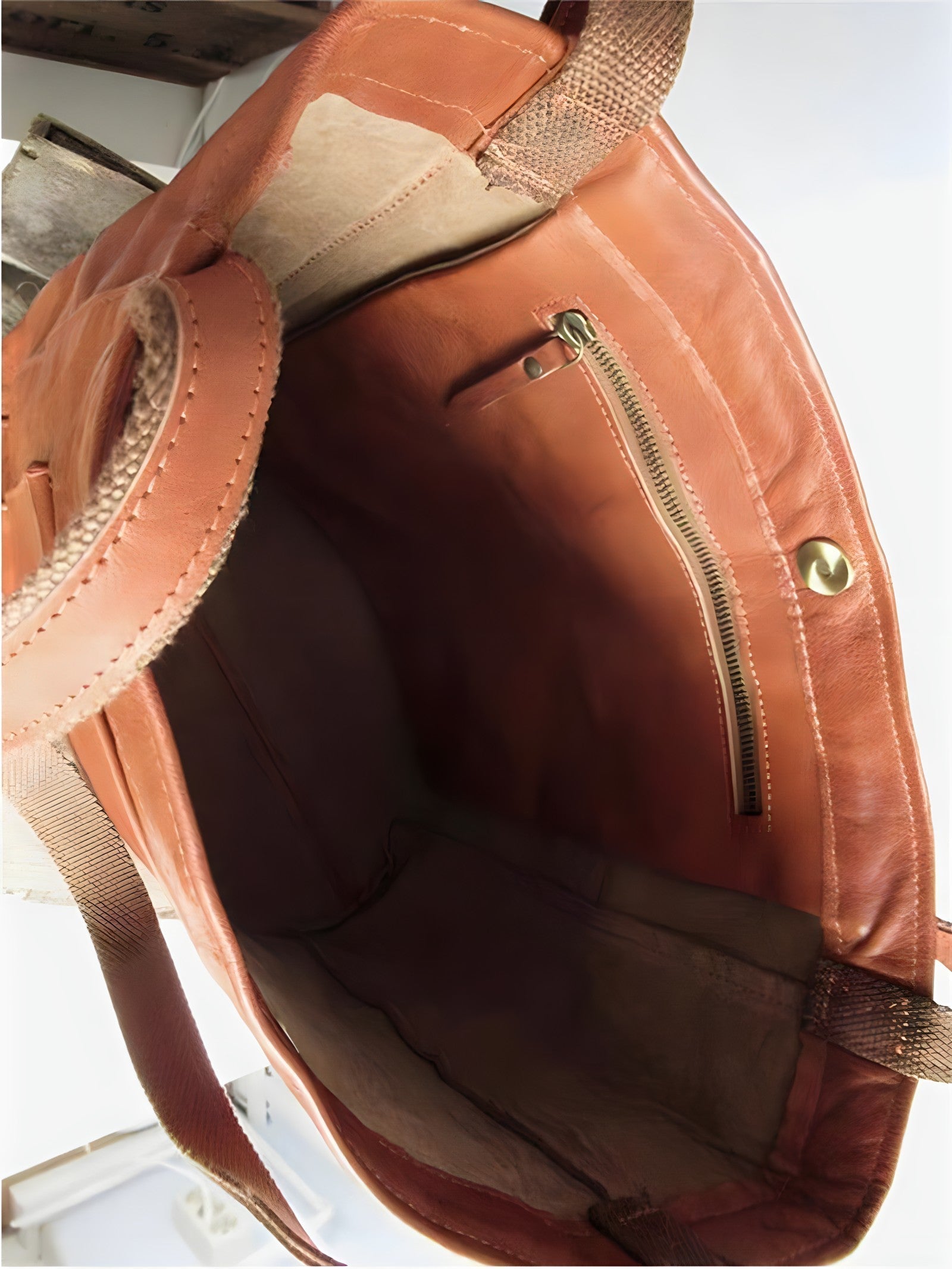 Femme Tote Bag Grand Format avec Poches Extérieures et Fermeture à Bouton-Pression