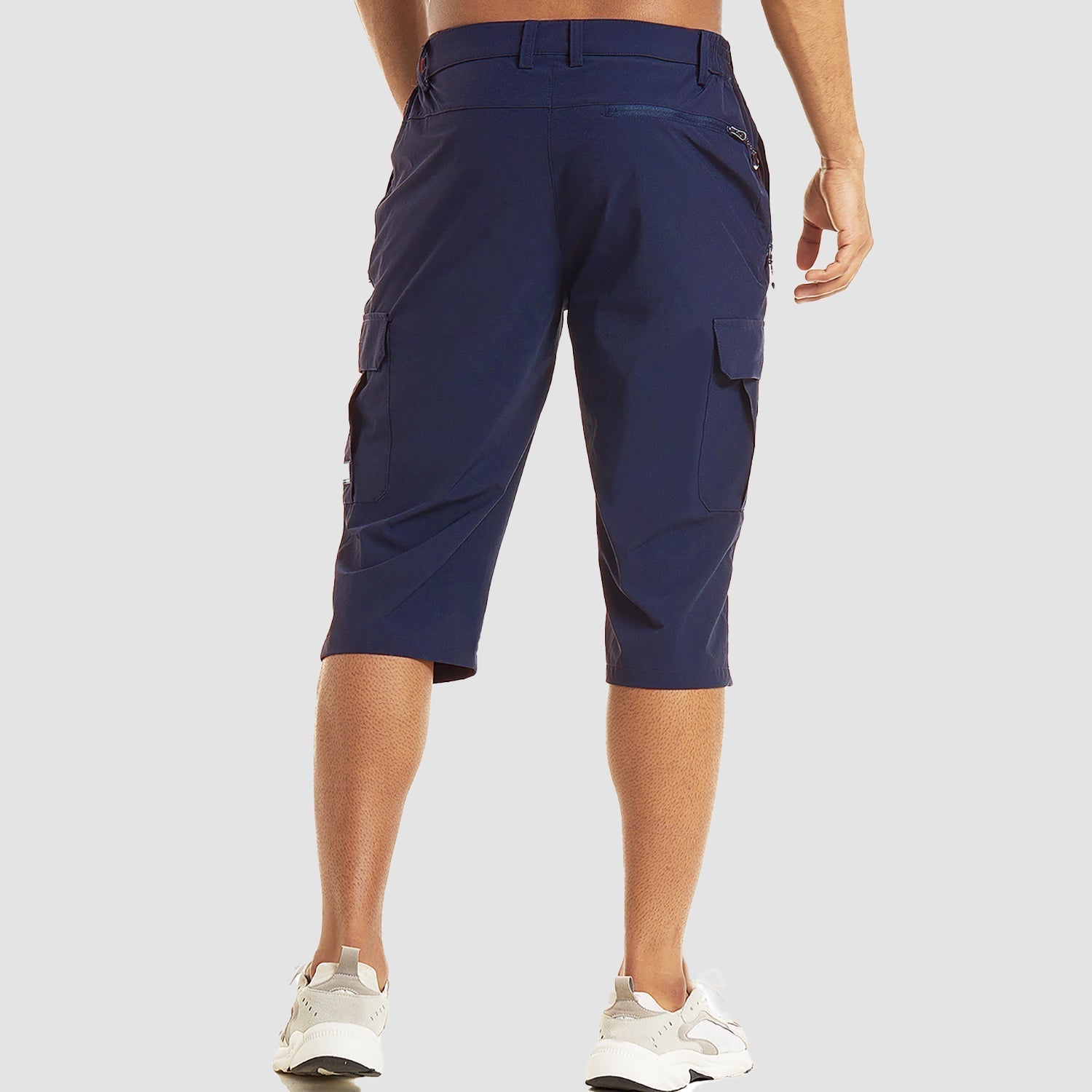 Homme Short Cargo Trois-Quarts avec Poches Latérales et Fermeture Boutonnée
