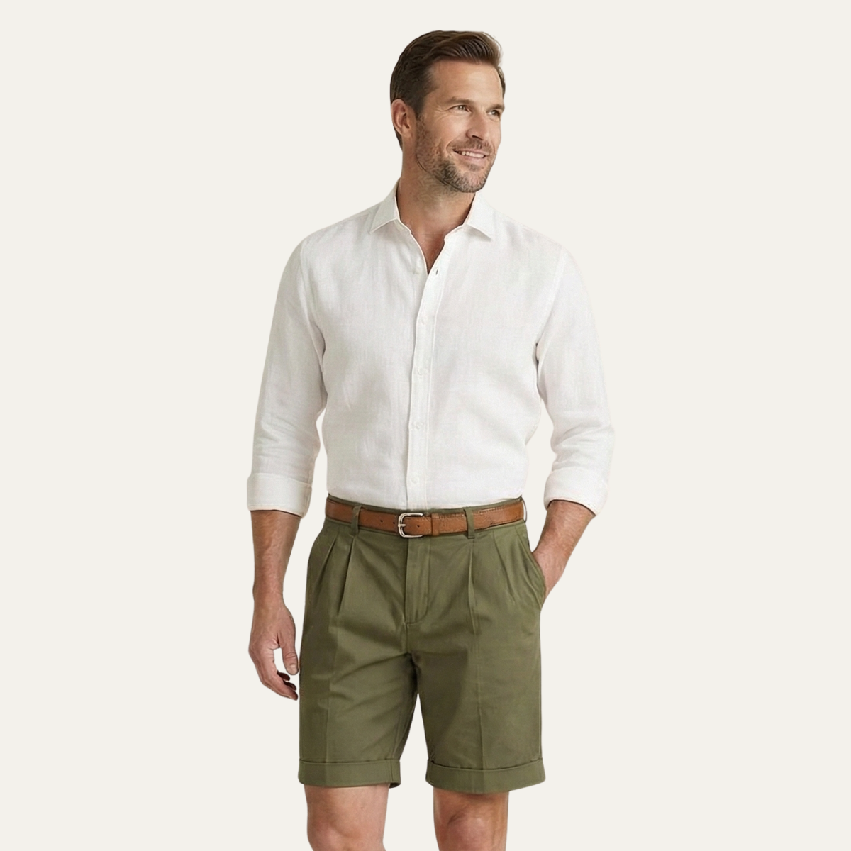 Homme Short Chino à Plis avec Revers et Ceinture