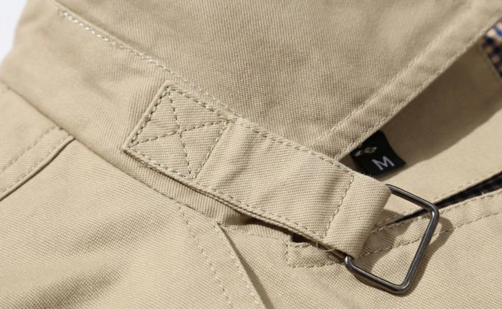 Homme Trench-coat Boutonné avec Épaulettes et Coupe Structurée