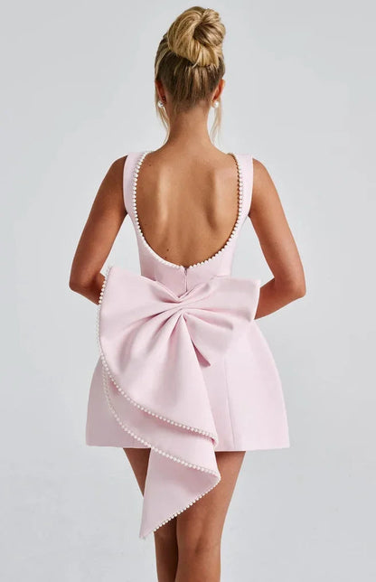 Mini Robe Dos Nu avec Grand Nœud et Bordures Perlées