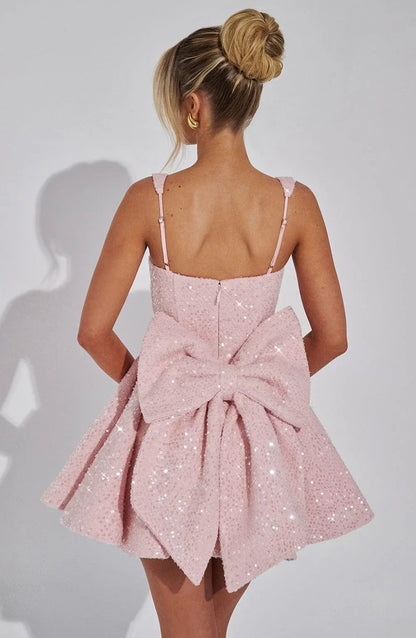 Mini Robe Pailletée à Jupe Évasée avec Grand Nœud dans le Dos