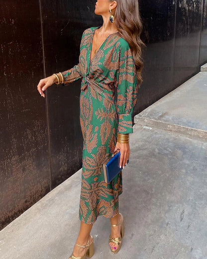Robe Midi à Devant Torsadé et Décolleté en V avec Imprimé Floral