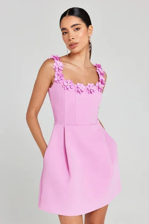 Robe Mini sans Manches avec Fleurs 3D et Encolure Ornée